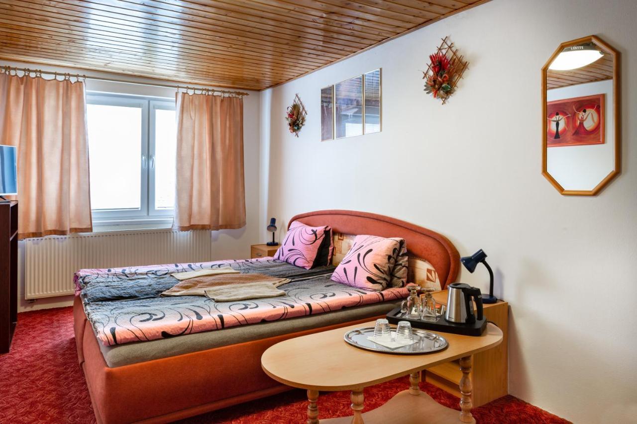 Penzion Rozalia Otel Kösice Dış mekan fotoğraf