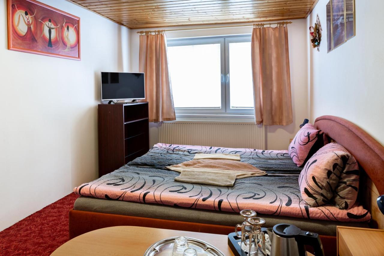 Penzion Rozalia Otel Kösice Dış mekan fotoğraf